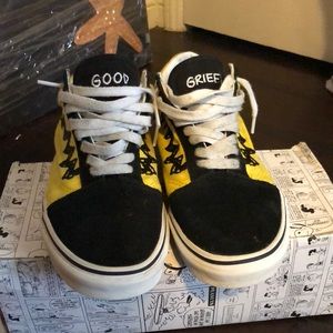 Snoopy Vans